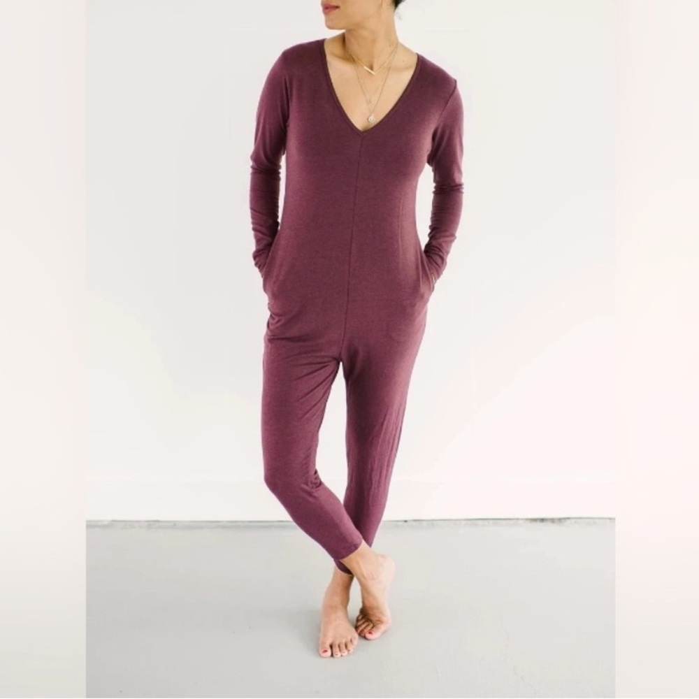 Smash + Tess Friday romper size small burgundy